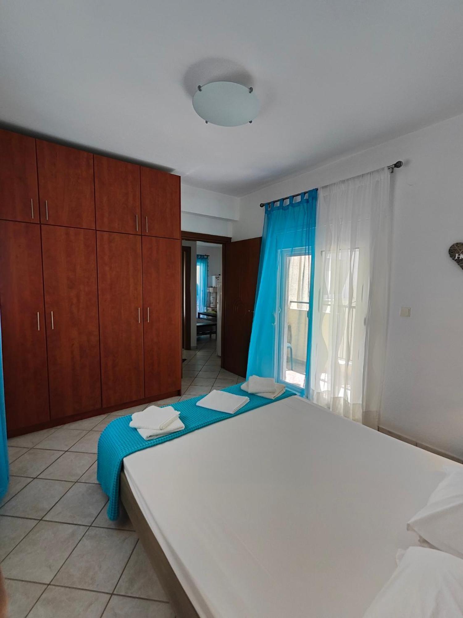 Roses Rt Apartments Skioni II Néa Skióni Eksteriør bilde